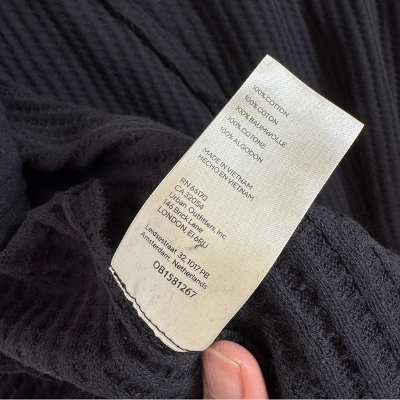 Free People Waffle Knit Boho Relaxed Fit Cowl Neck Sweater Size Small - Picture 16 of 16